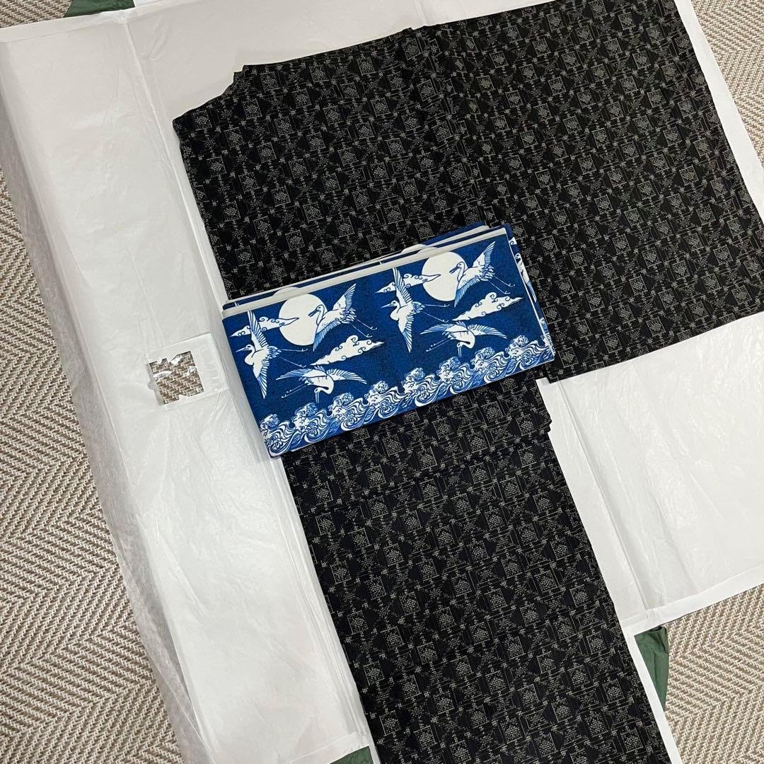 ★本場筑前八寸なごや帯　正絹金属糸使用　黒地道長取り　未仕立て　リメイクにも★ ☆本場筑前八寸なごや帯 正絹金属糸使用 黒地道長取り 未仕立て